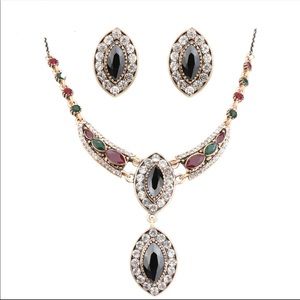 Necklace set